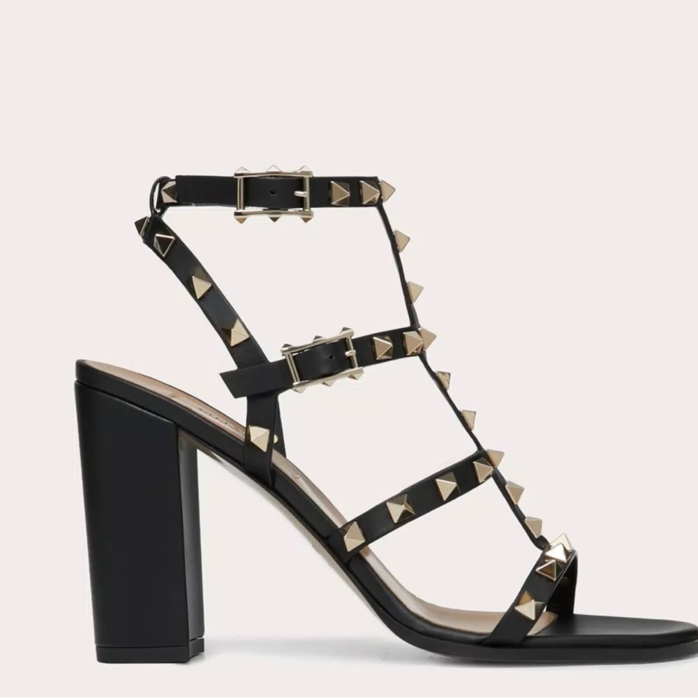 VALENTINO GARAVANI Rockstud Ankle Strap Sandals